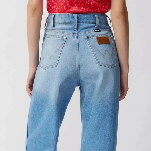 NWT Wrangler X Fender Loose Destructed Mom Jean - Picture 4 of 12